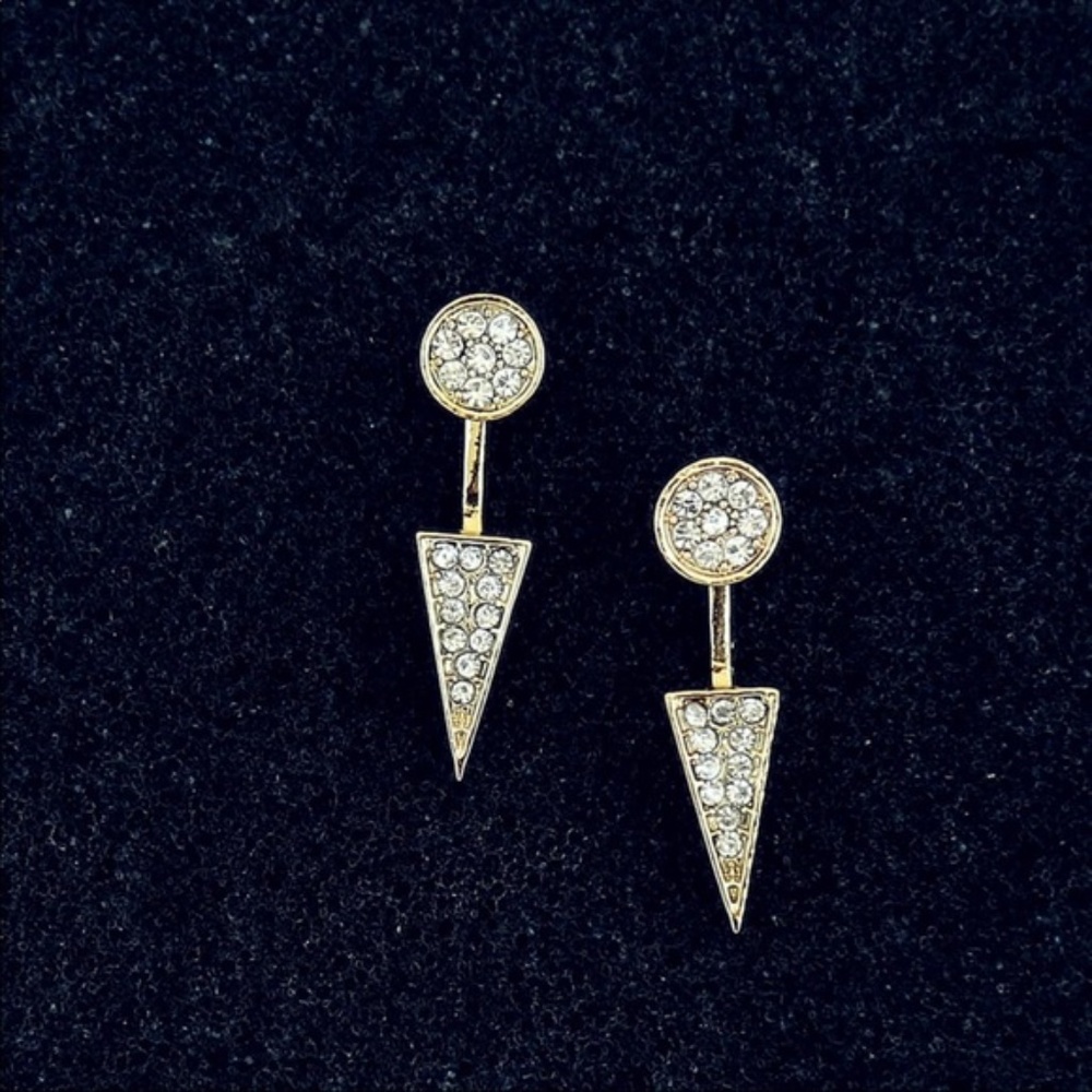 ♠️ LAST ONE ! Gold Triangle Rhinestone Earrings♠️ - Picture 3 of 5